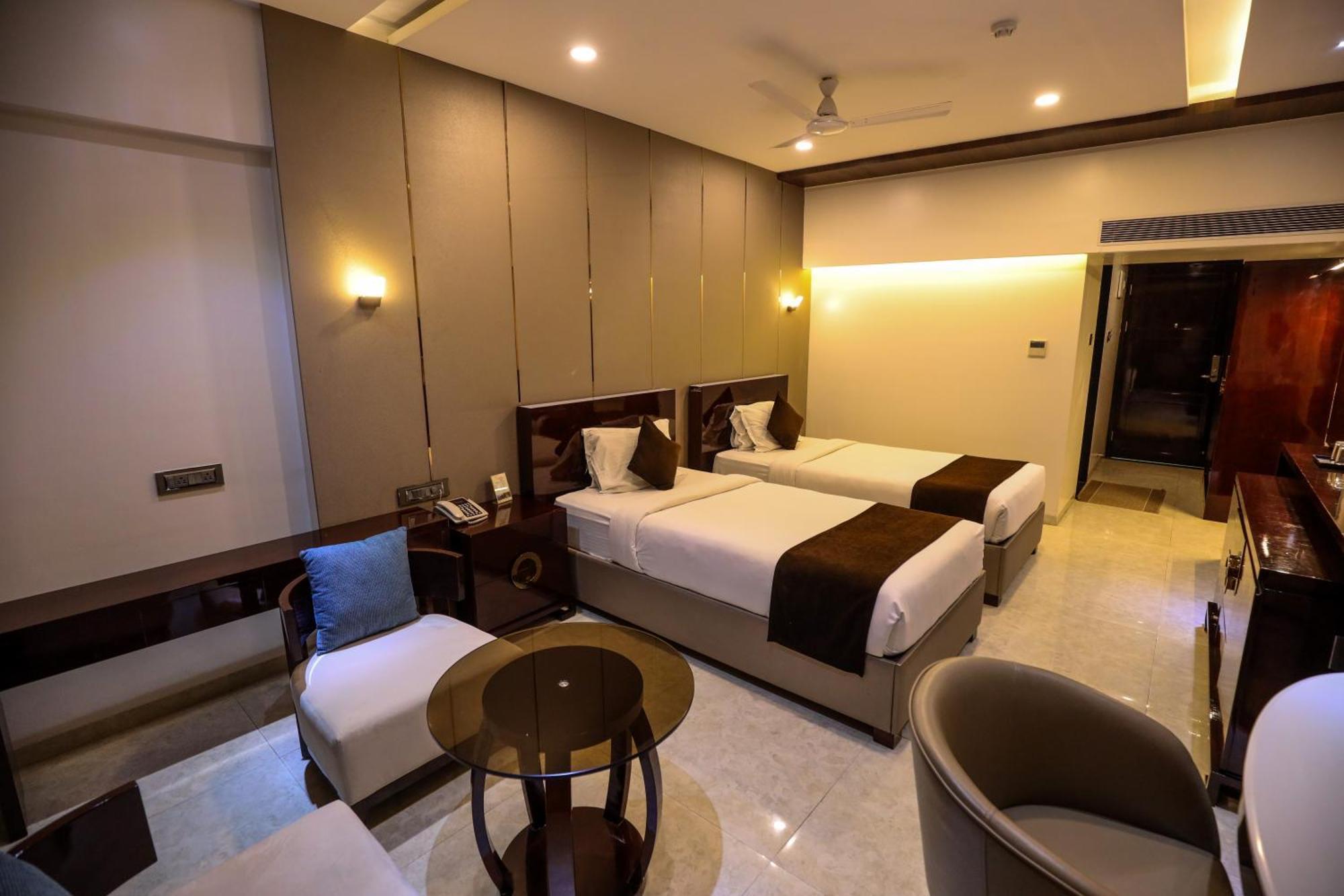 Hotel Atithi, Aurangabad Экстерьер фото